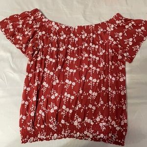 * size: M
* brand: roommates
* color: maroon-ish